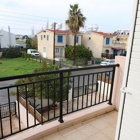 The Paradise Townhouses By Taimoura Paphos Eksteriør billede