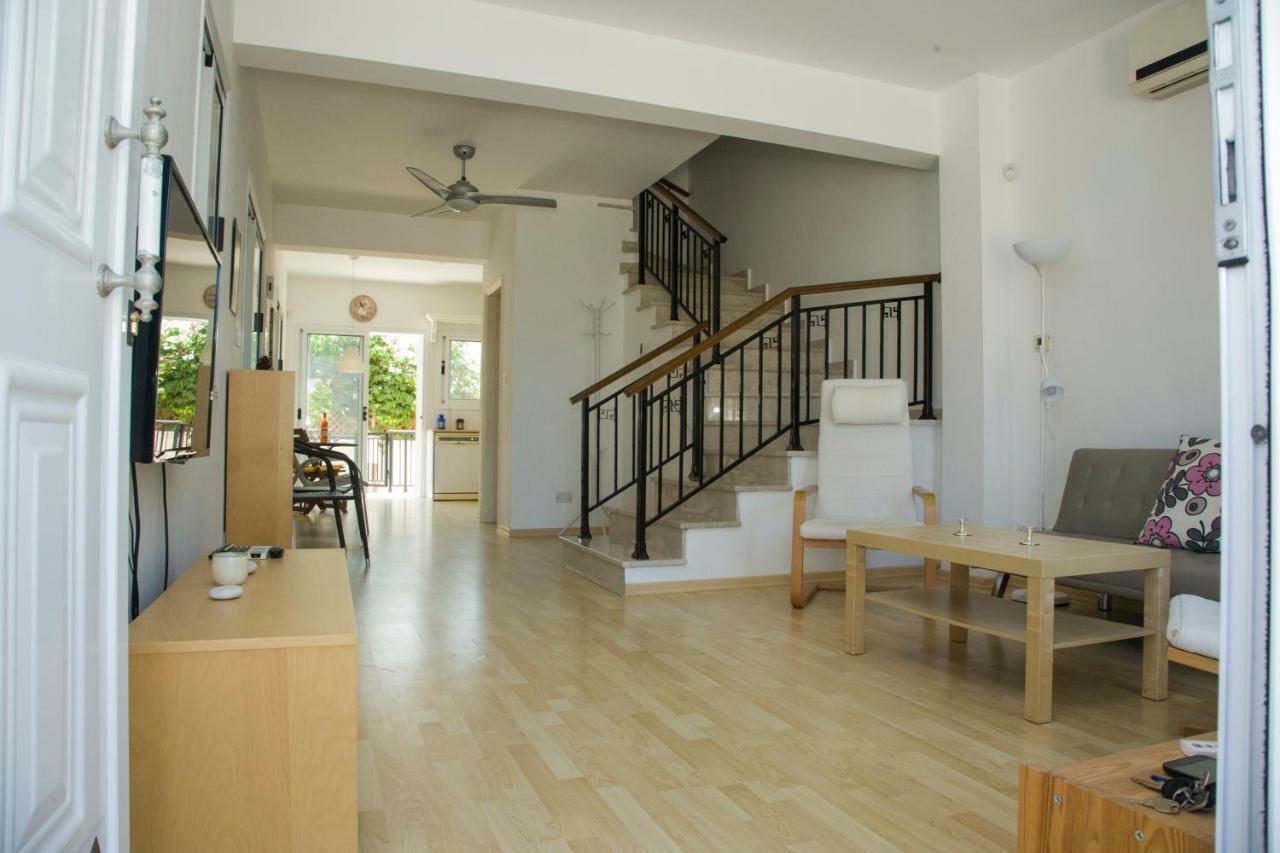 The Paradise Townhouses By Taimoura Paphos Eksteriør billede
