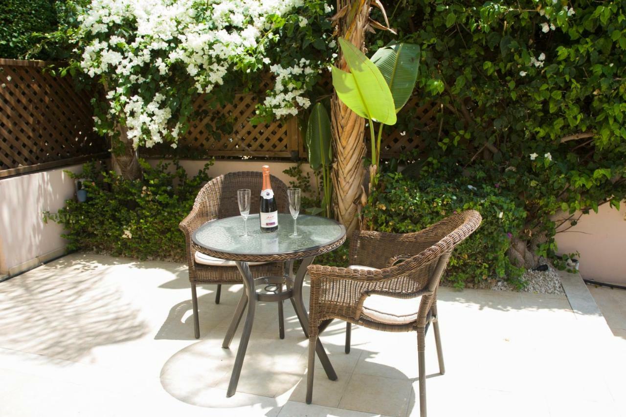 The Paradise Townhouses By Taimoura Paphos Eksteriør billede