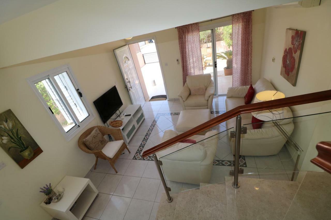 The Paradise Townhouses By Taimoura Paphos Eksteriør billede