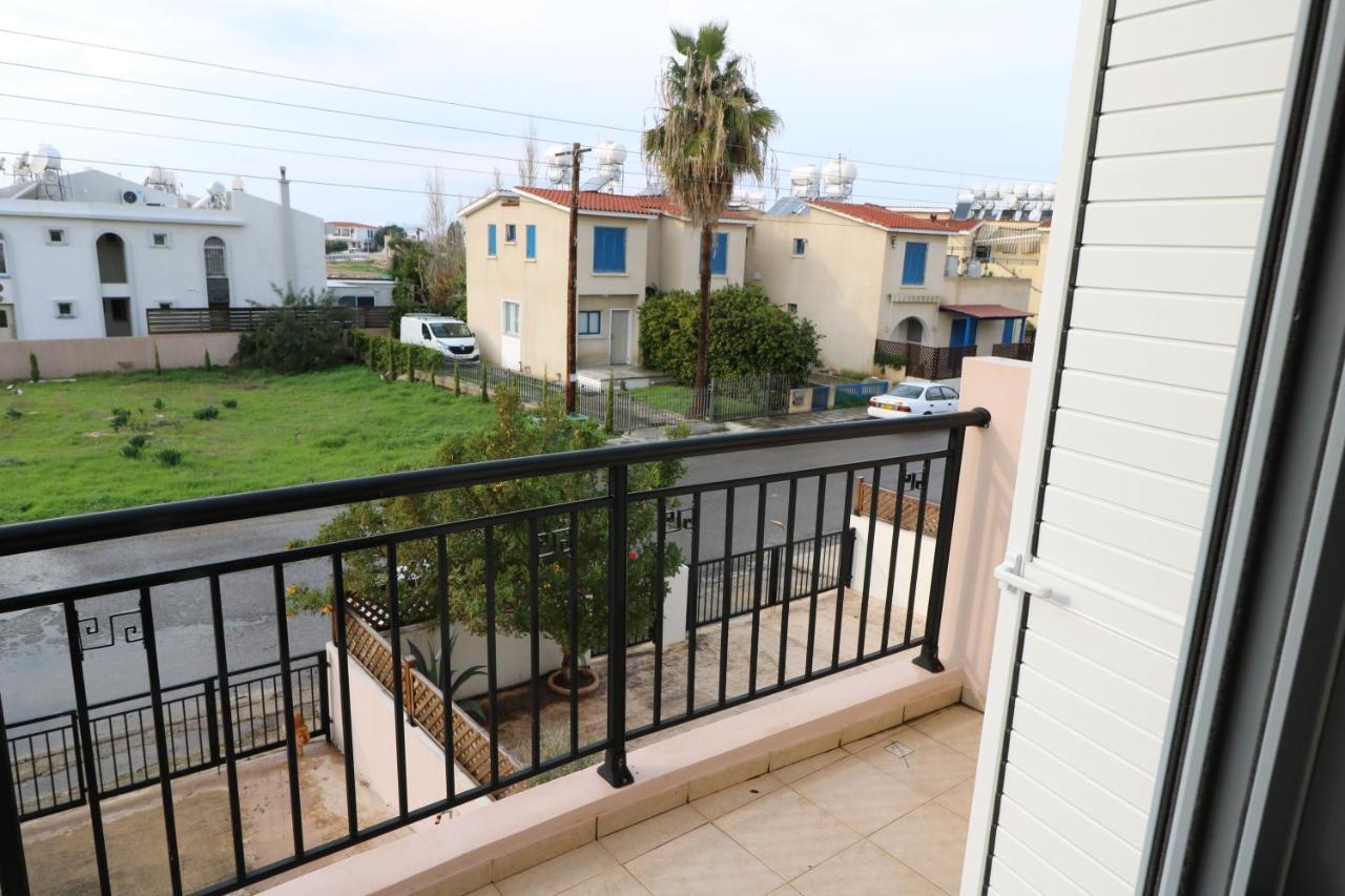 The Paradise Townhouses By Taimoura Paphos Eksteriør billede