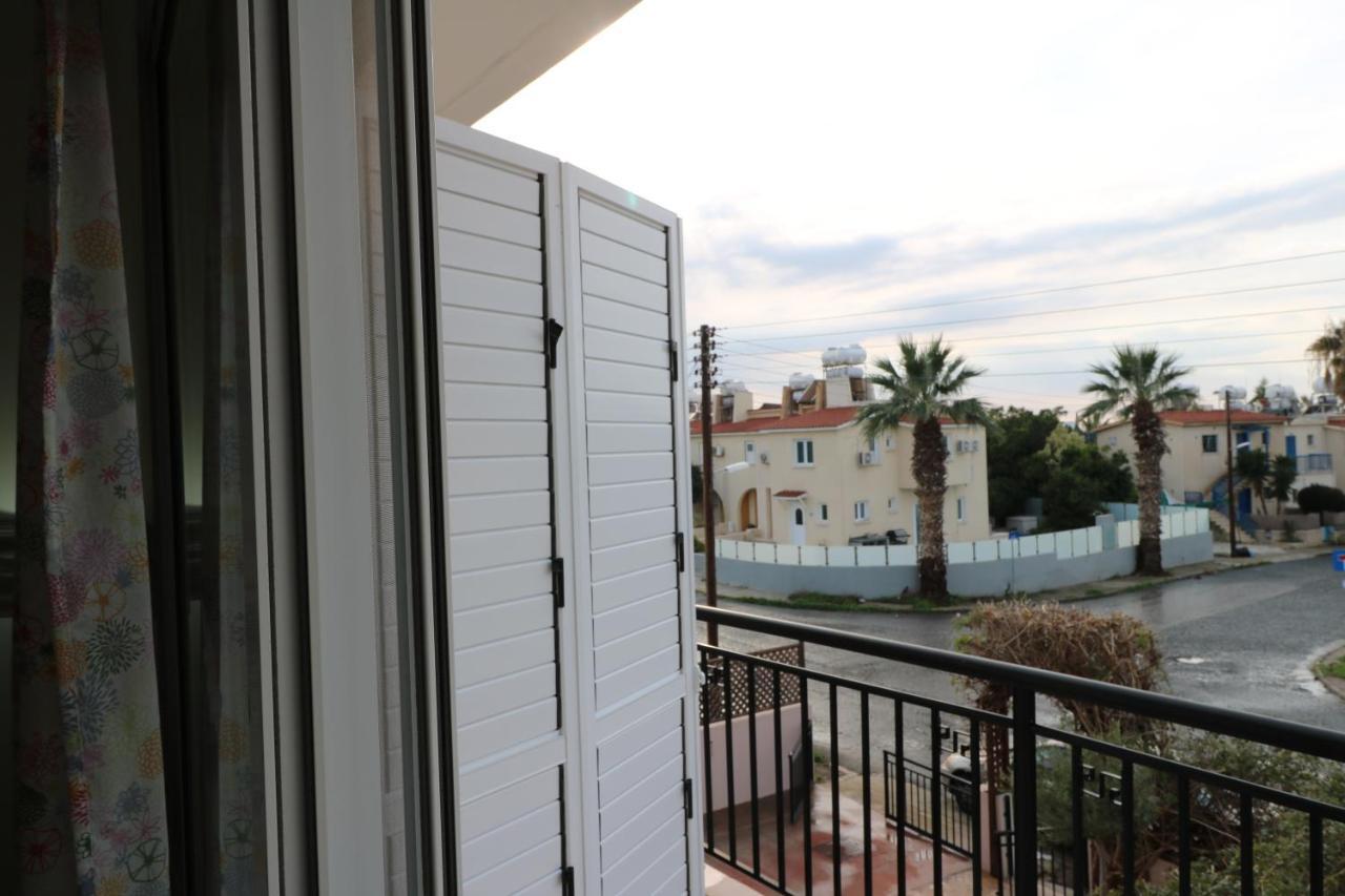 The Paradise Townhouses By Taimoura Paphos Eksteriør billede