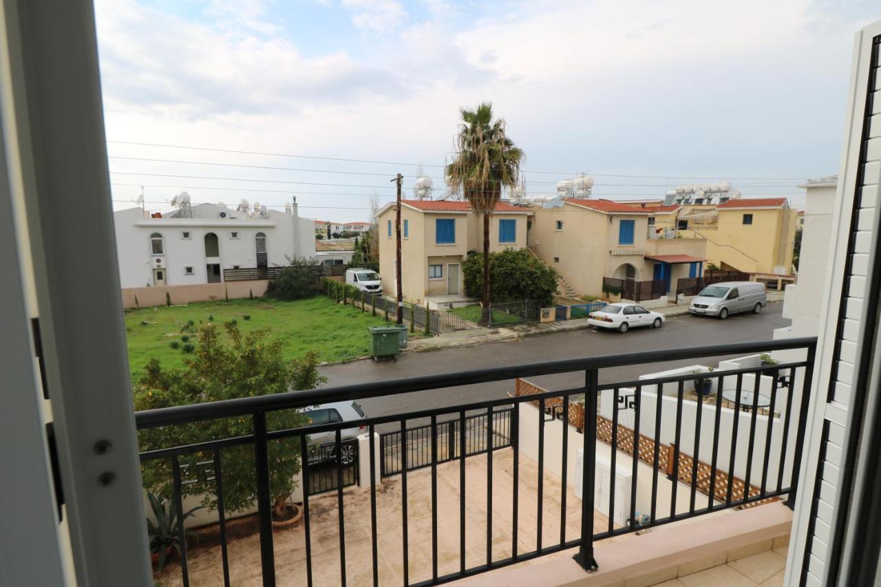 The Paradise Townhouses By Taimoura Paphos Eksteriør billede