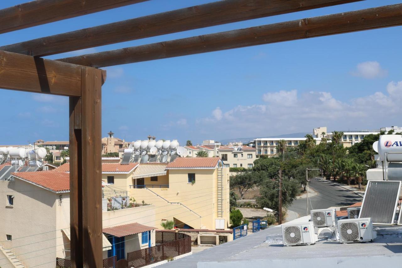 The Paradise Townhouses By Taimoura Paphos Eksteriør billede