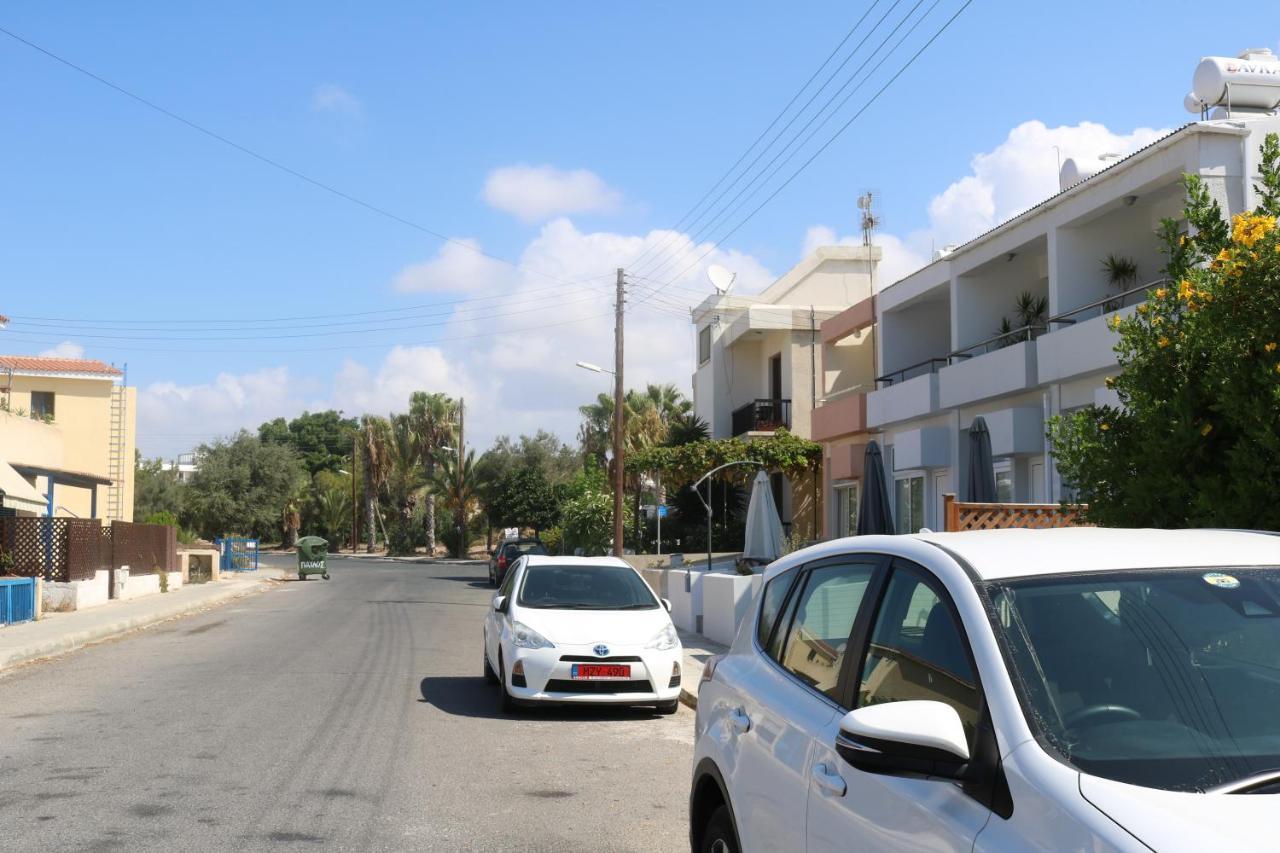 The Paradise Townhouses By Taimoura Paphos Eksteriør billede