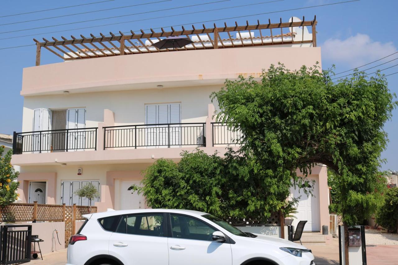 The Paradise Townhouses By Taimoura Paphos Eksteriør billede